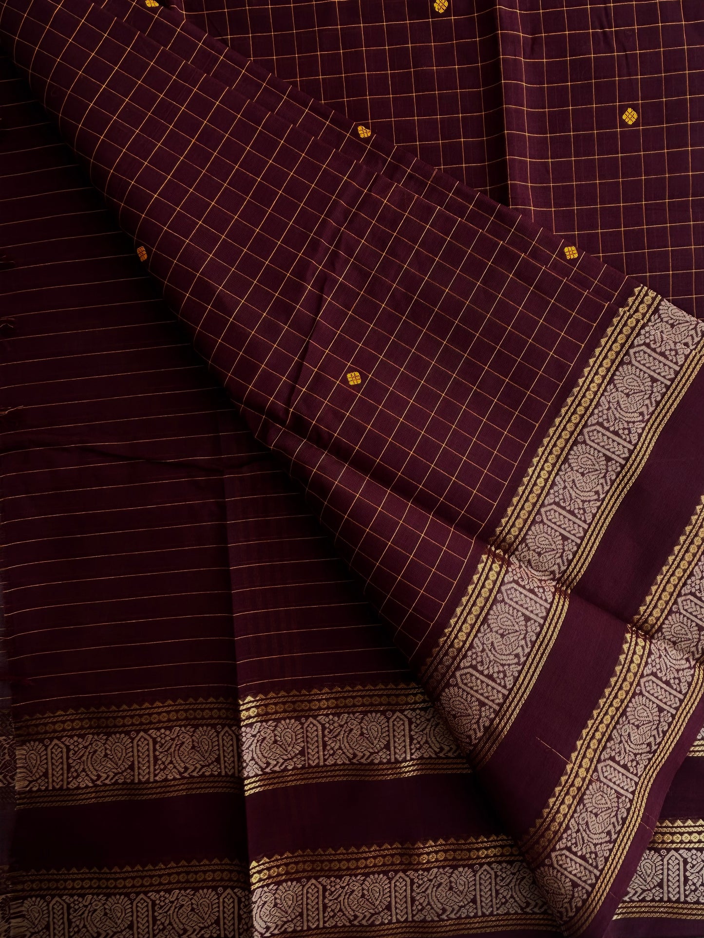 Kanchi cotton saree in checks & butta weaves