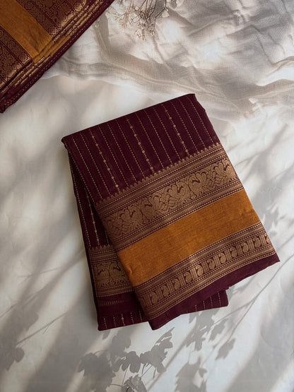 Kanchi Vairaoosi weaves saree - brown