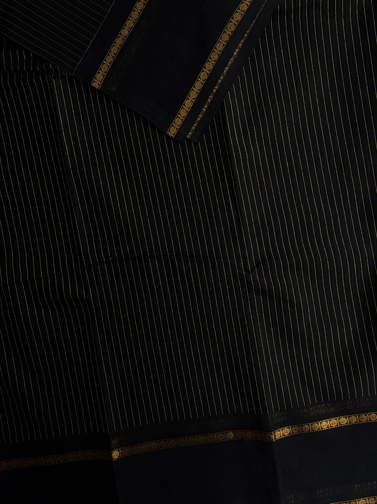 Kanchi cotton saree with Vairaoosi weaves black