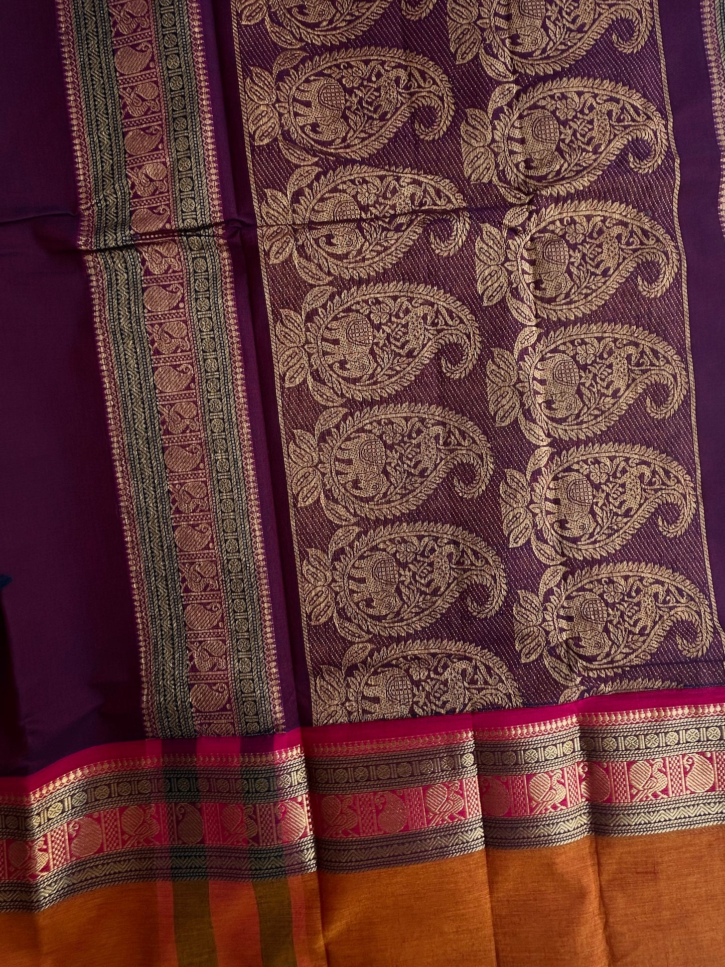 Kanchi cotton with annam zari butta weaves & grand pallu