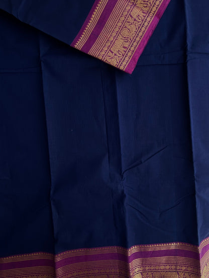 Kanchi cotton saree with zari border
