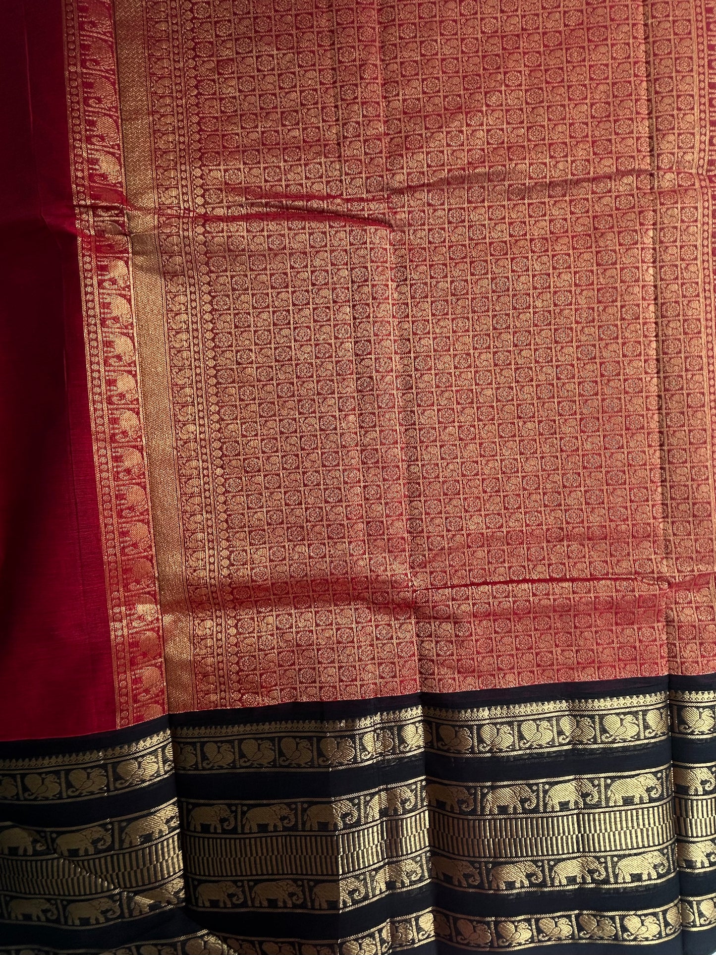 Kanchi cotton saree with butta weaves and grand pallu