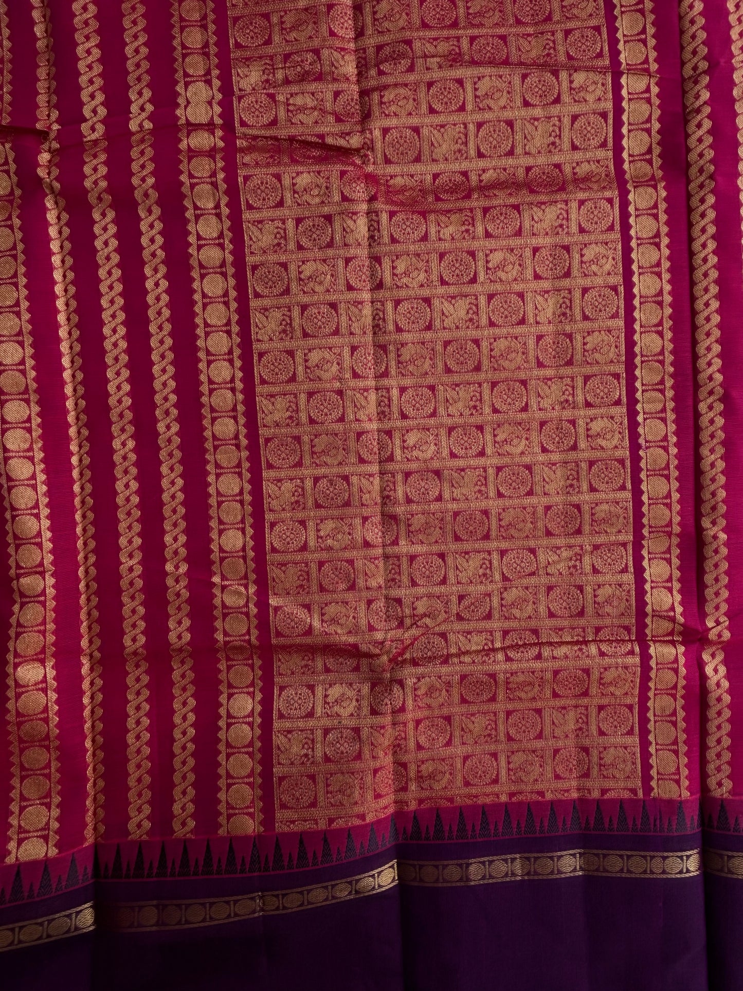 Kanchi cotton saree with korvai border & grand pallu