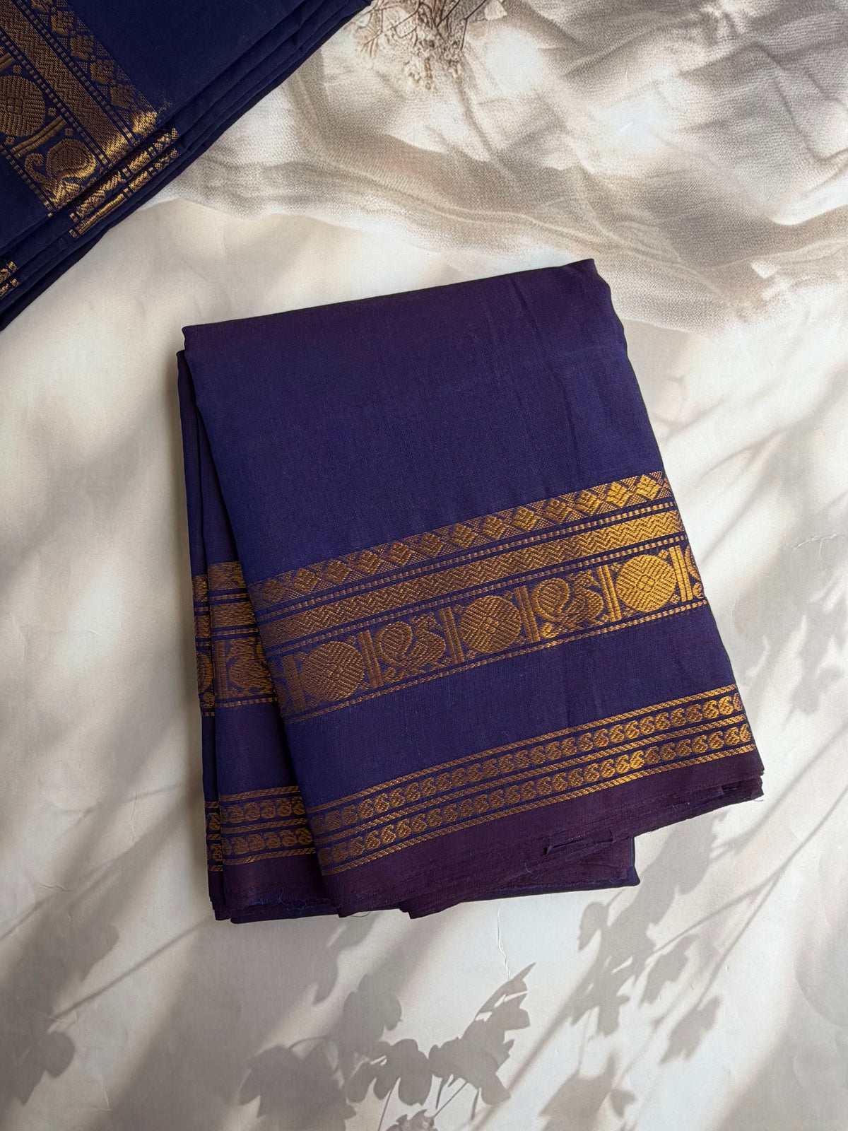 Kanchi cotton saree with zari border