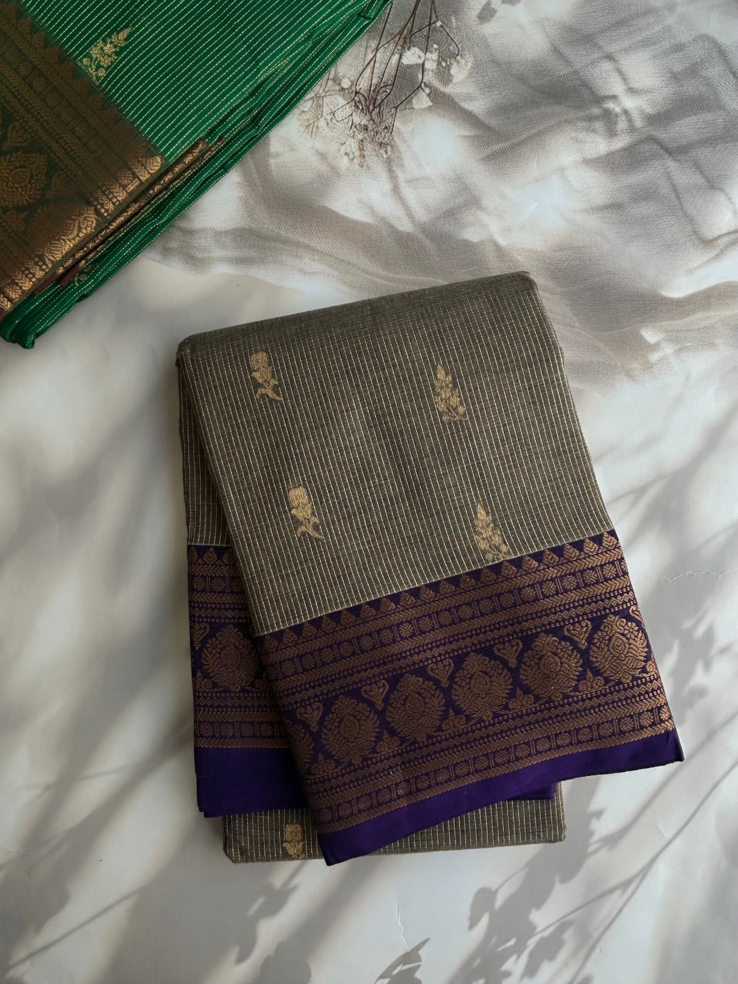 Kanchi cotton saree in Vairaoosi weaves