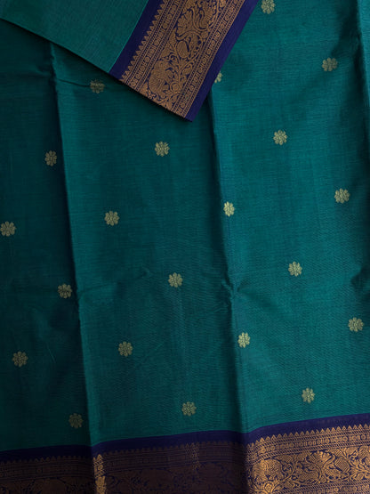 Kanchi cotton saree in butta weaves & zari pallu