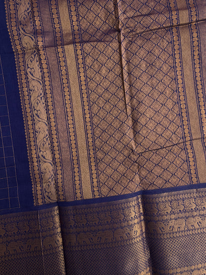 Kanchi cotton saree with zari kattam & grand pallu