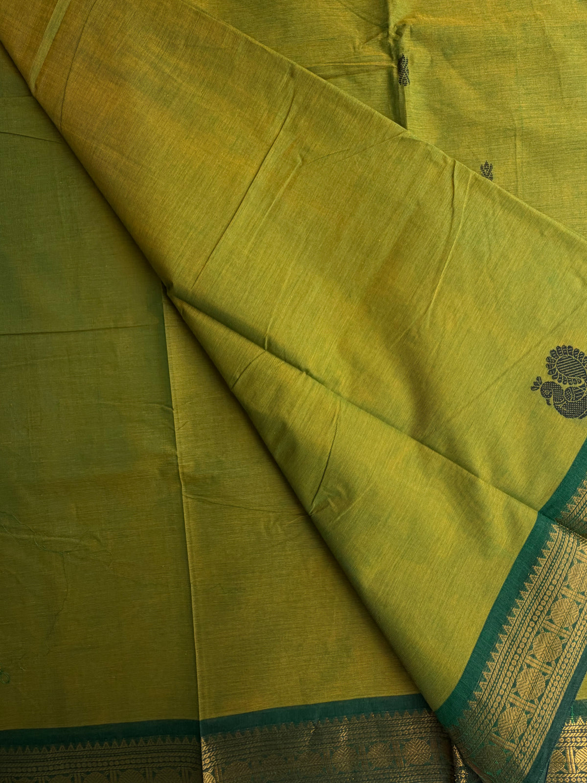 Kanchi cotton saree with butta weaves