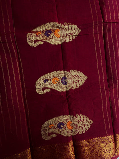 Kanchi cotton saree with butta weaves & zari pallu - maroon