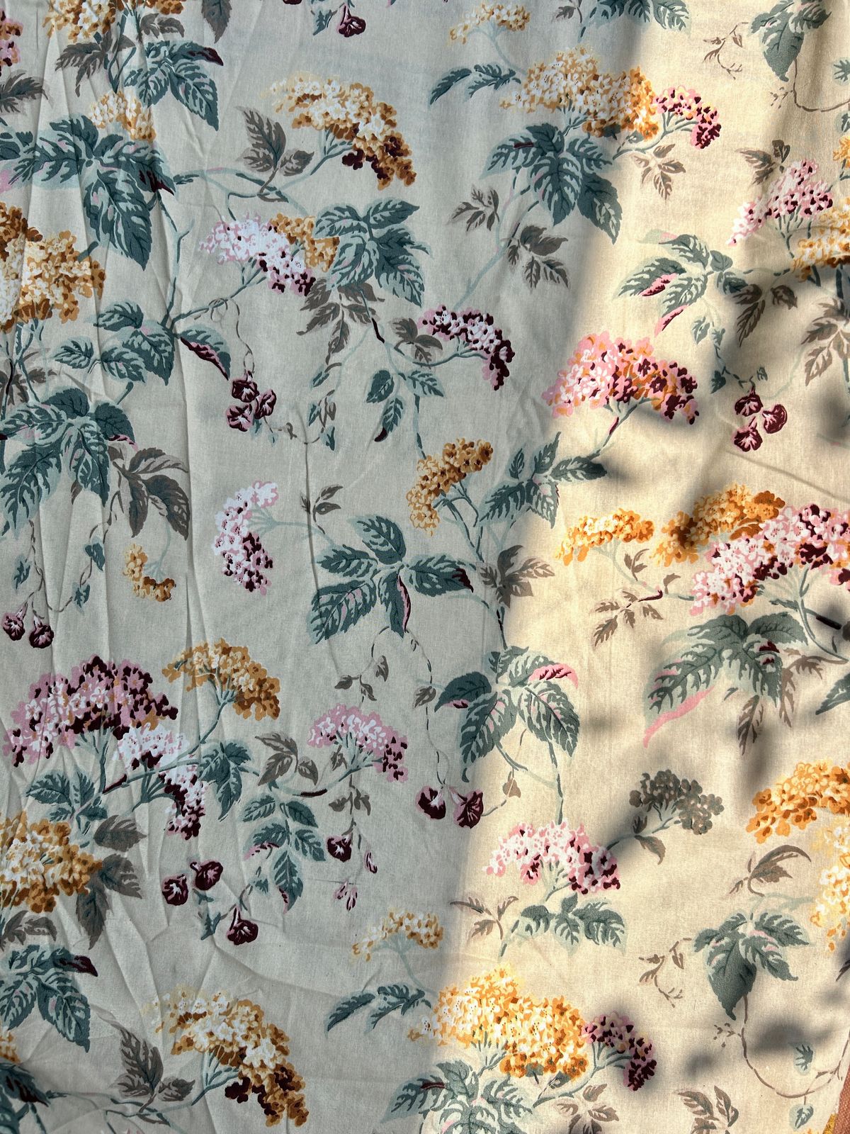 Fitted King size cotton bedsheet
