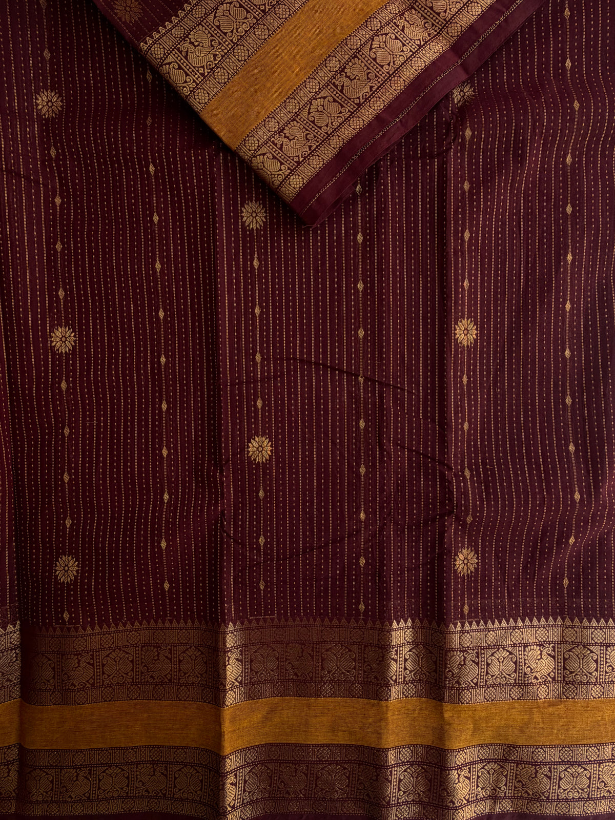 Kanchi cotton saree in Vairaoosi & butta weaves & grand pallu - Brown