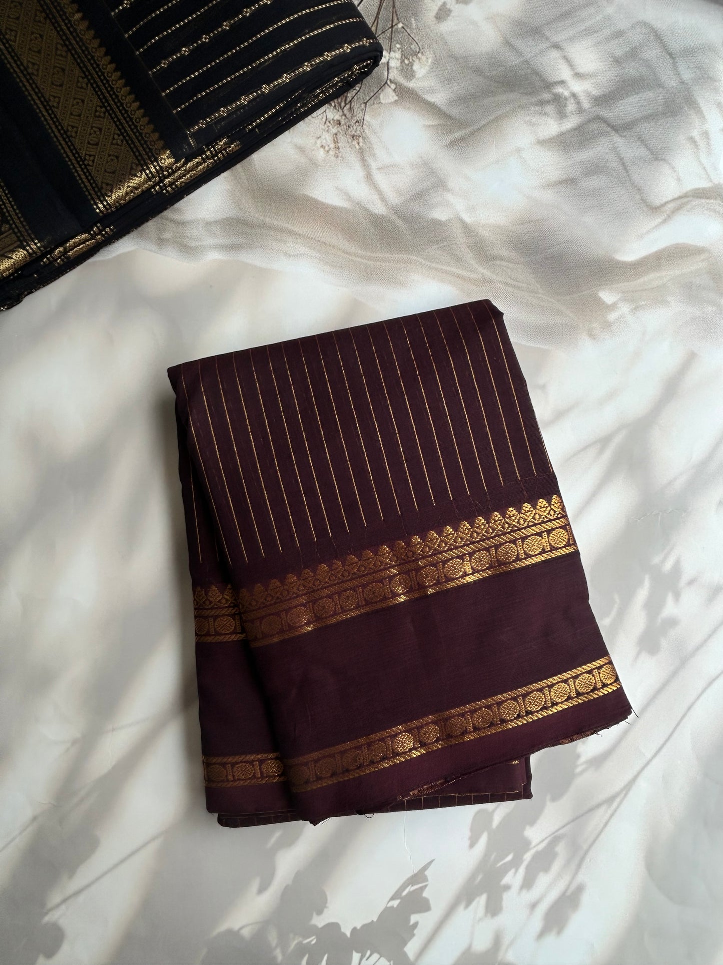 Kanchi cotton saree in Vairaoosi weaves brown