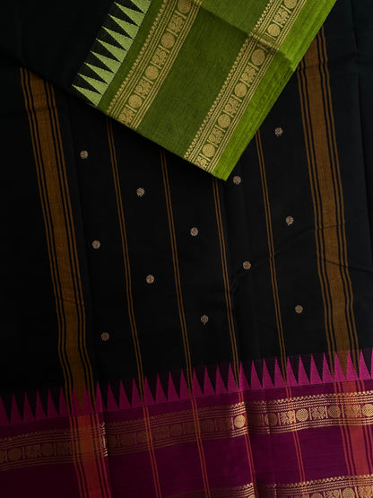 Kanchi cotton saree with Ganga Jamuna border & butta weaves