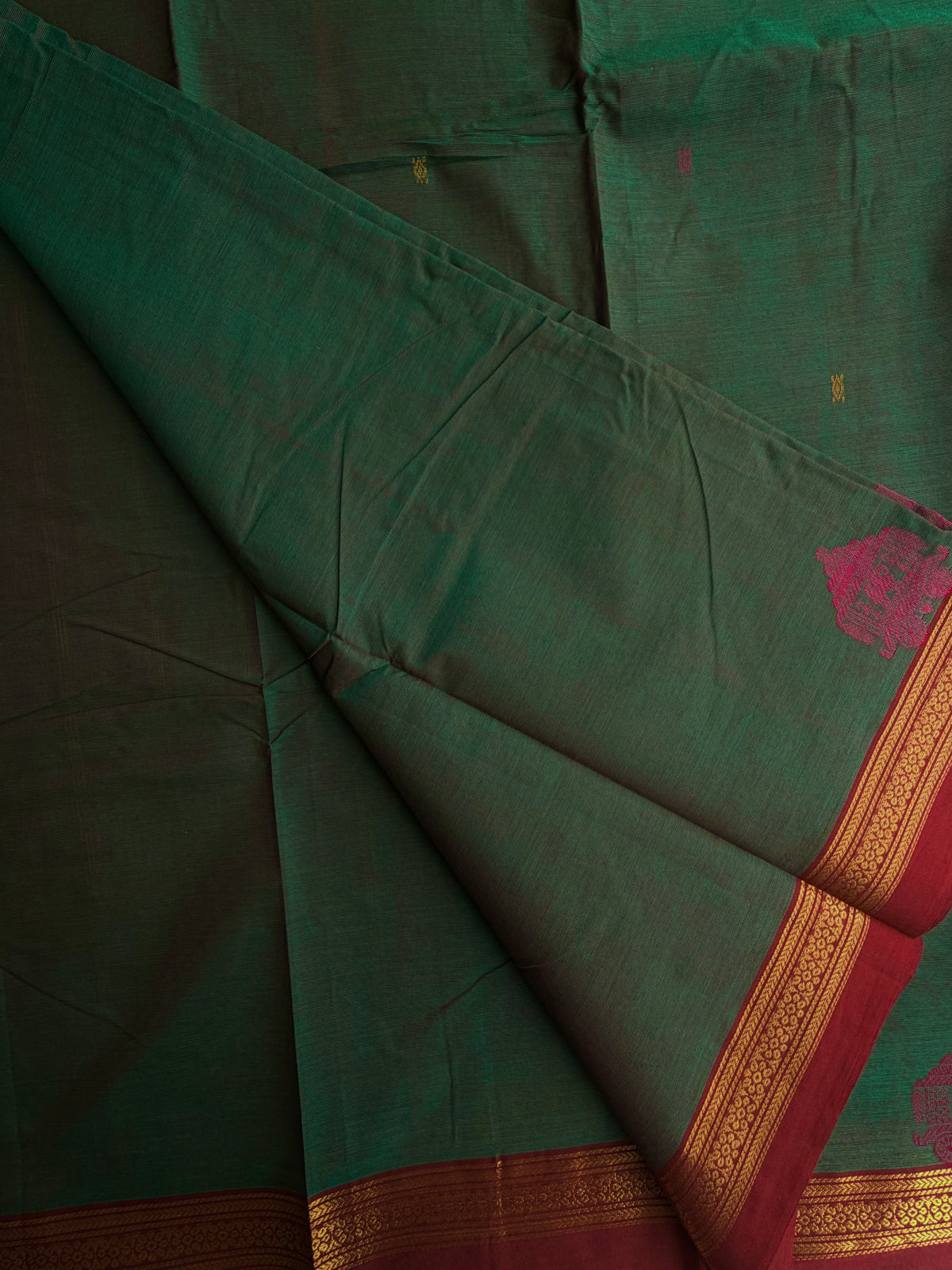 Kanchi cotton saree with butta weaves