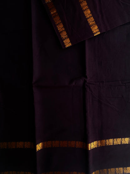 Sungudi Cotton saree with peacock border