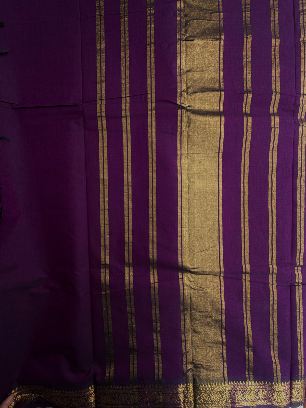 Kanchi cotton saree with minimal zari border weaves purple