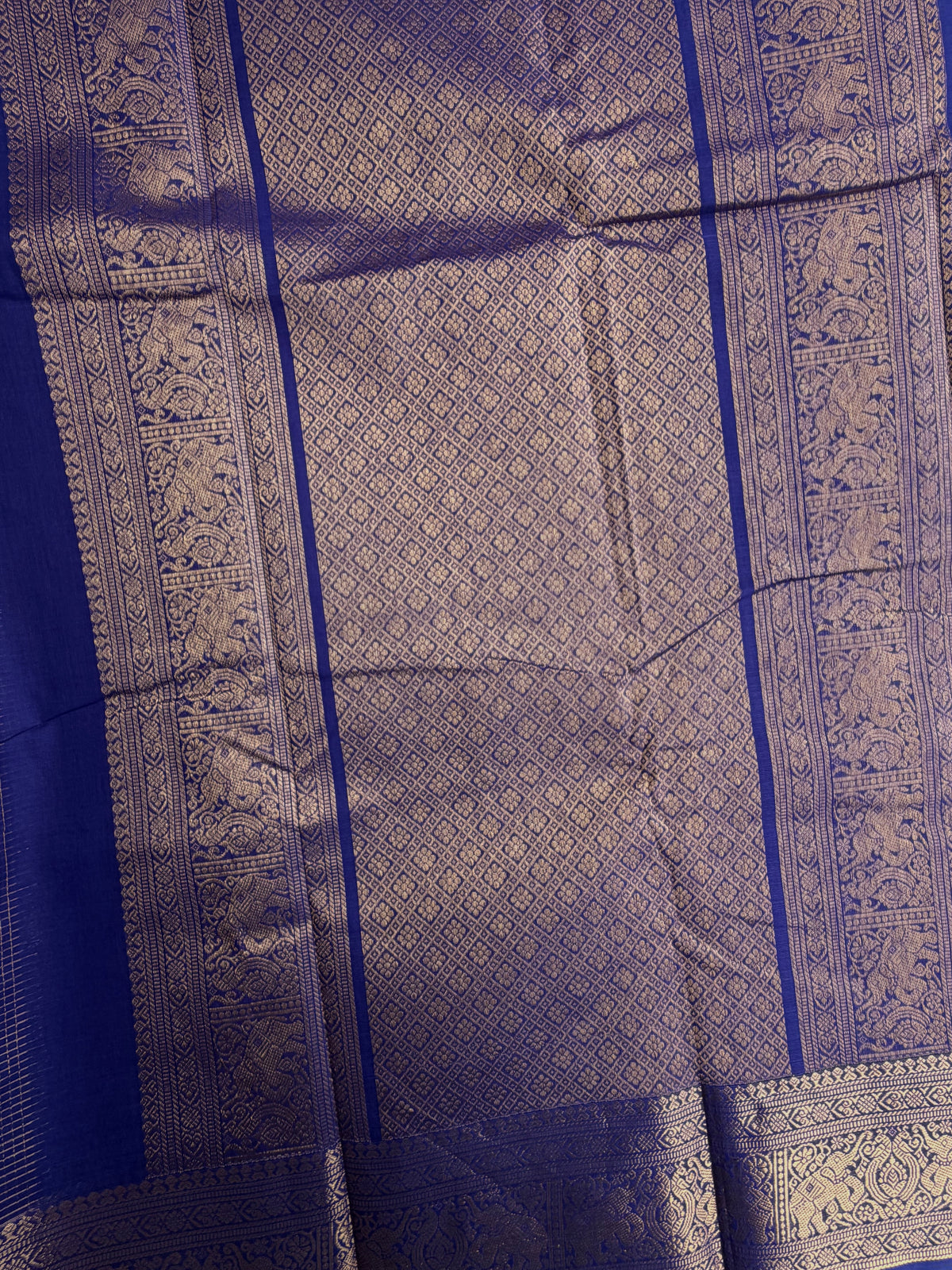 Kanchi cotton saree in mini kattam & butta weaves & grand pallu