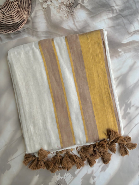Off white Mul mul saree with zari borders