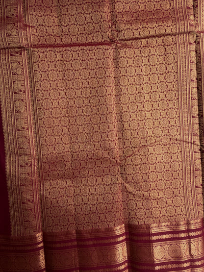 Kanchi cotton saree with kattam weaves & grand pallu maroon