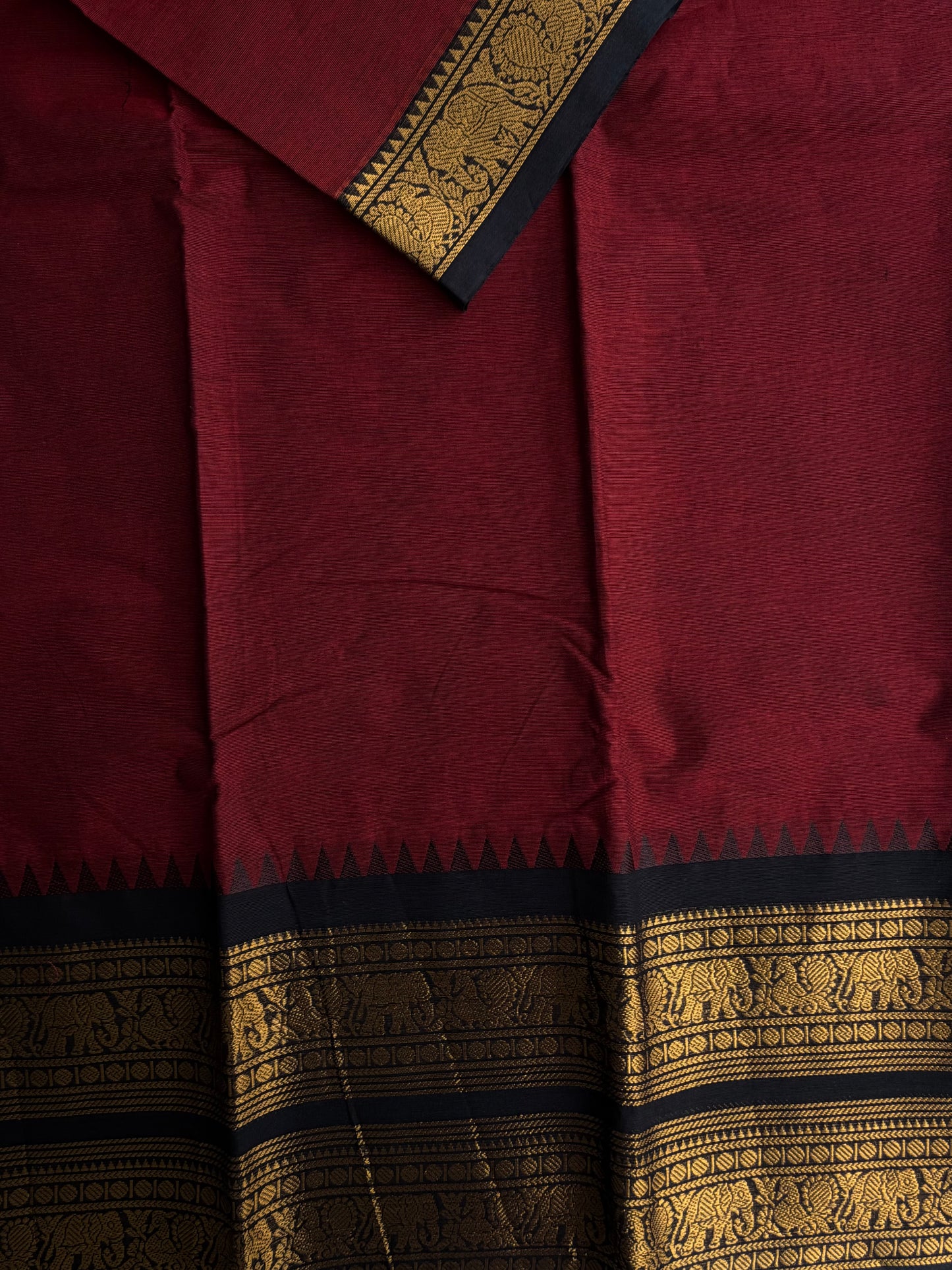 Kanchi cotton saree with rettapett border
