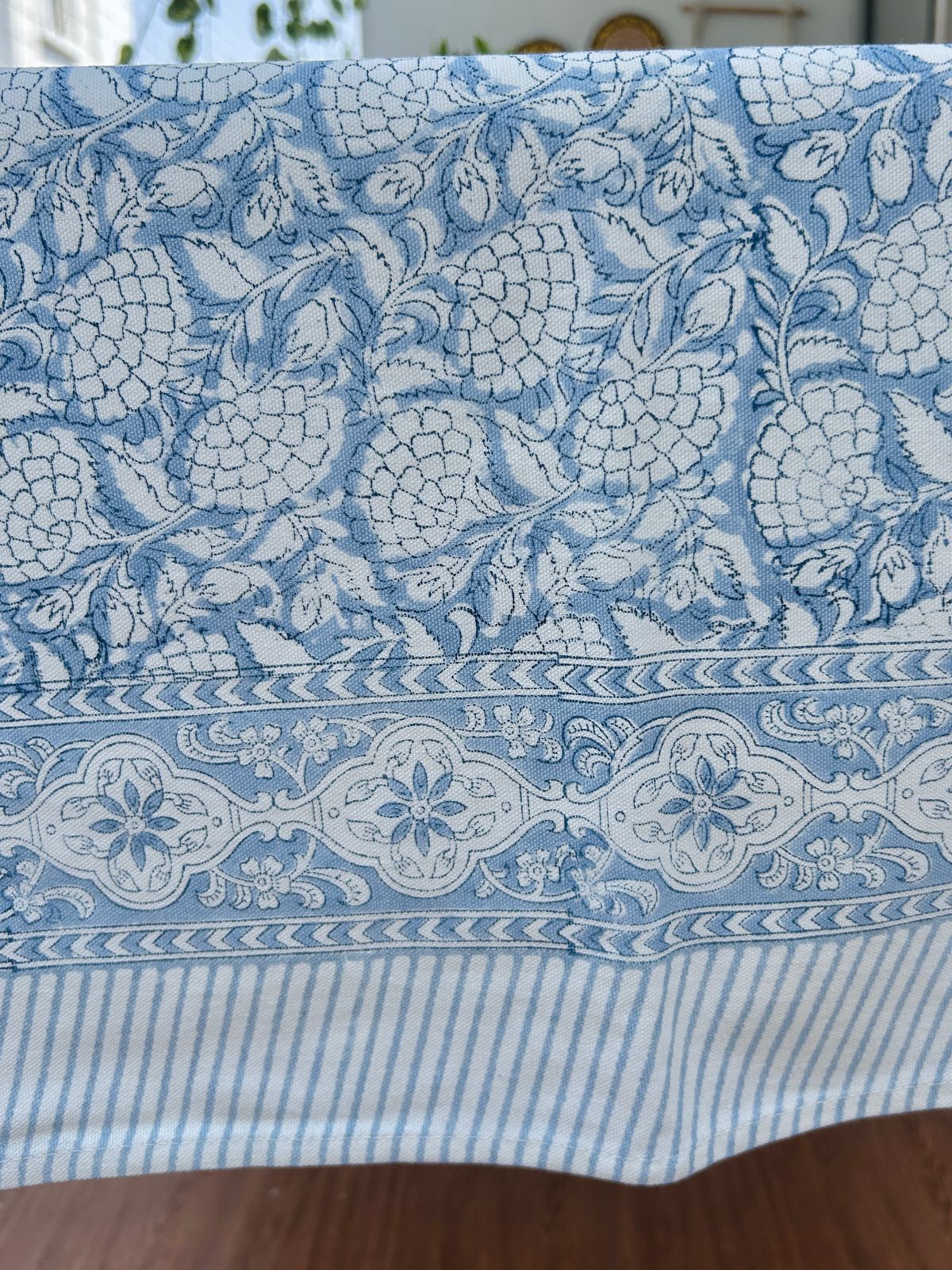 6 Seater Table Cover with Napkins set