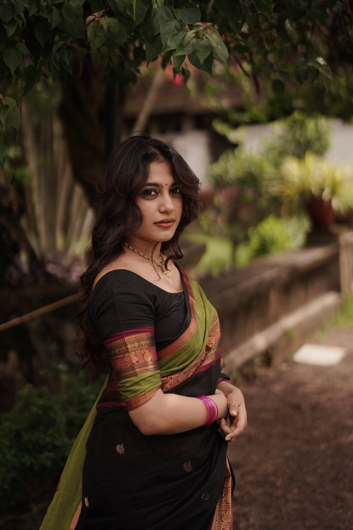 Black Kanchi cotton with annam zari butta weaves & grand pallu
