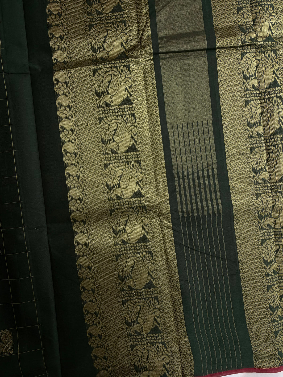 Kanchi cotton saree with premium zari kattam weaves - green with maroon border