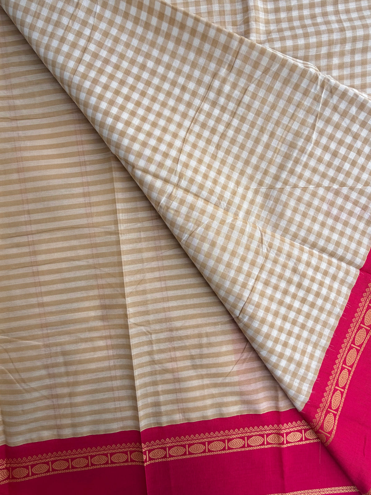 Kanchi cotton saree with kattam weaves beige & pink border