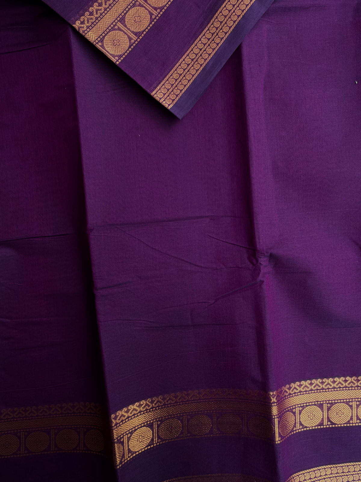 Kanchi cotton saree in zari weaves