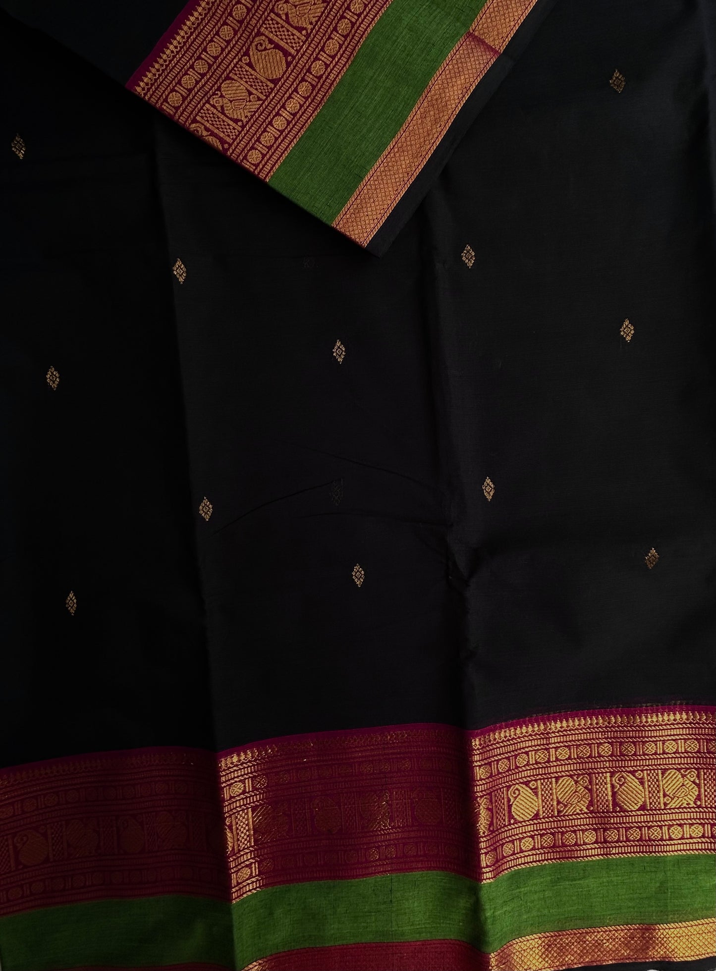 Kanchi cotton butta weaves & grand pallu