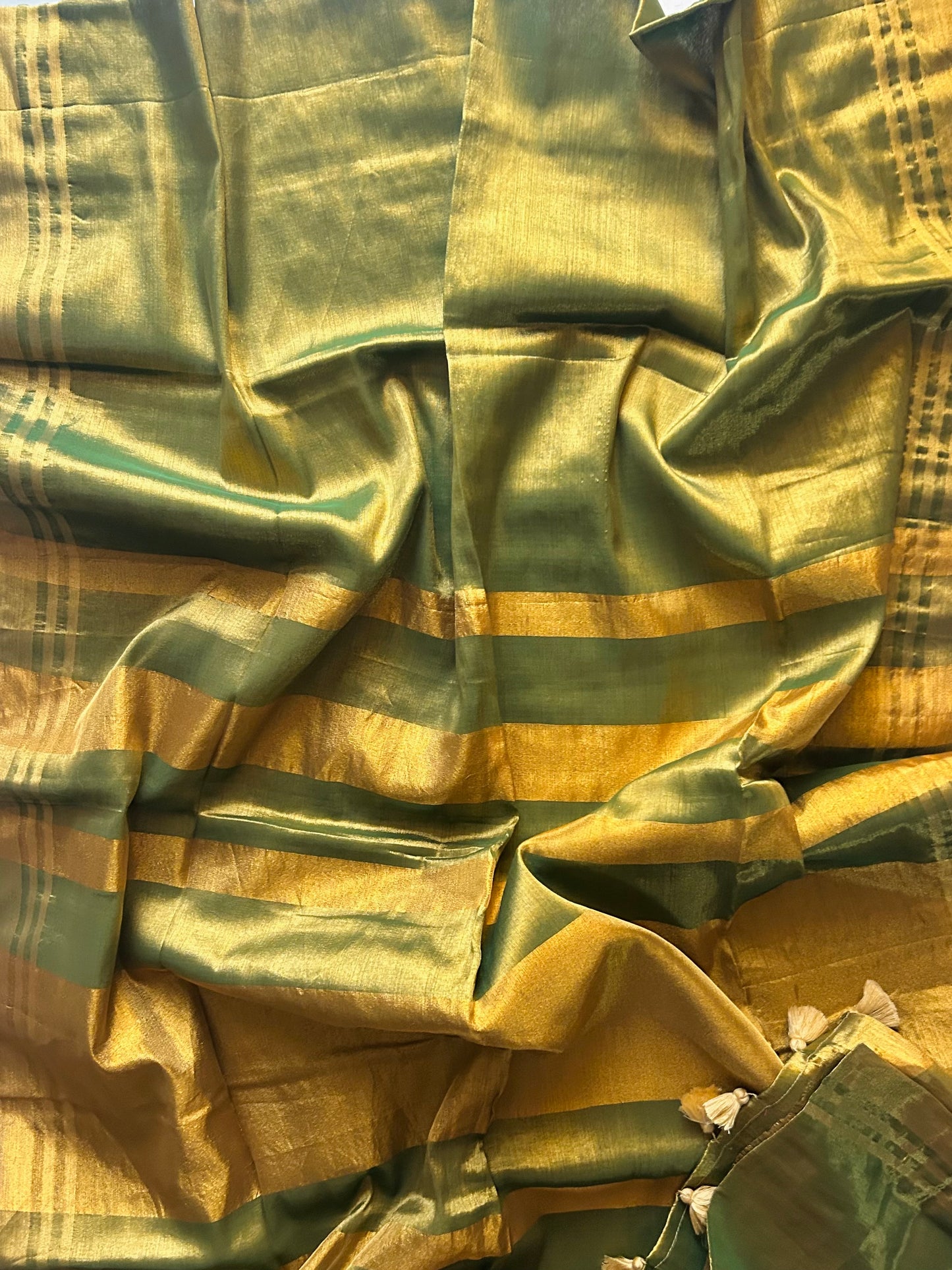 Green mul mul tissue saree