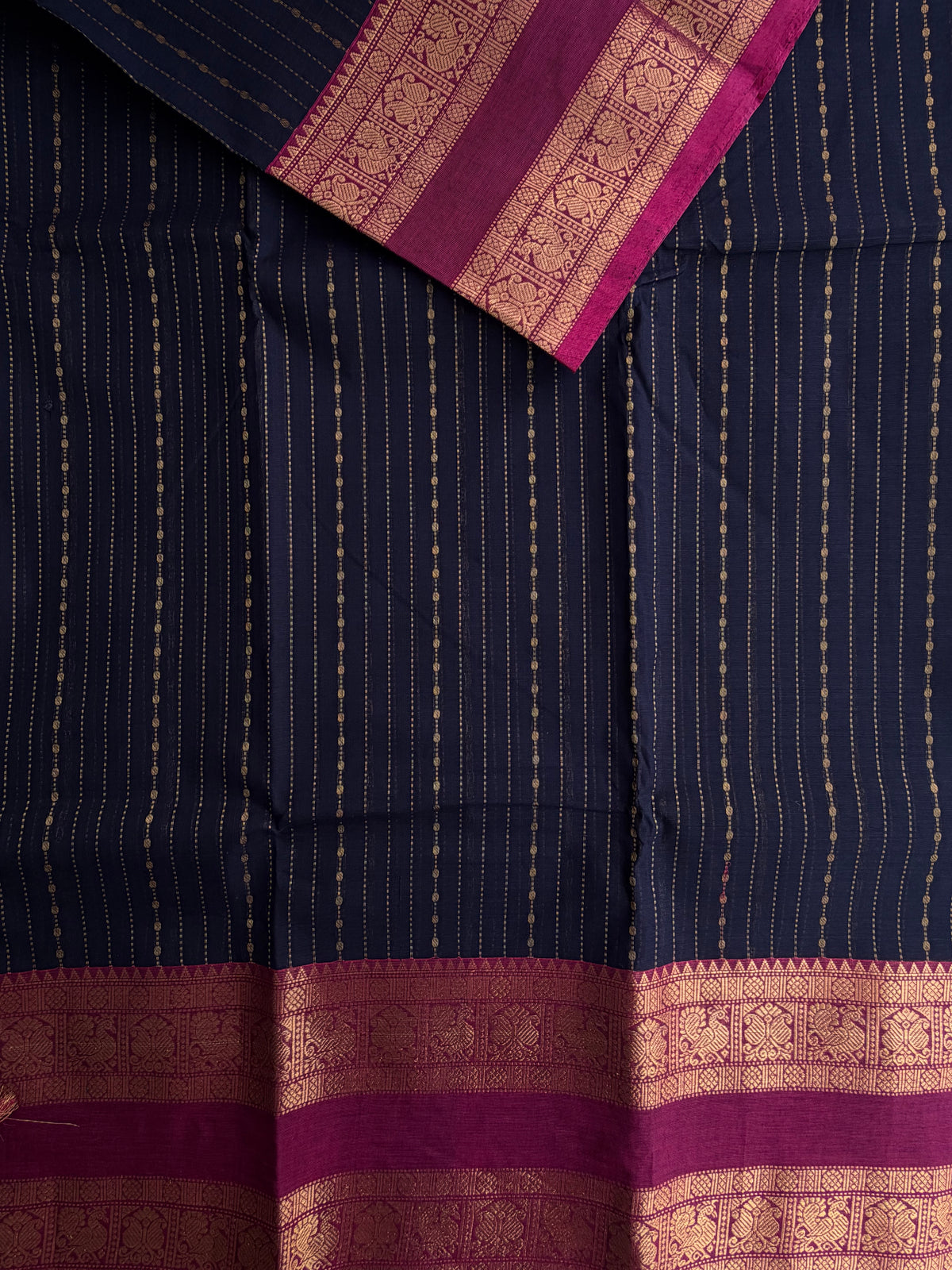 Kanchi cotton saree in Vairaoosi weaves & grand pallu