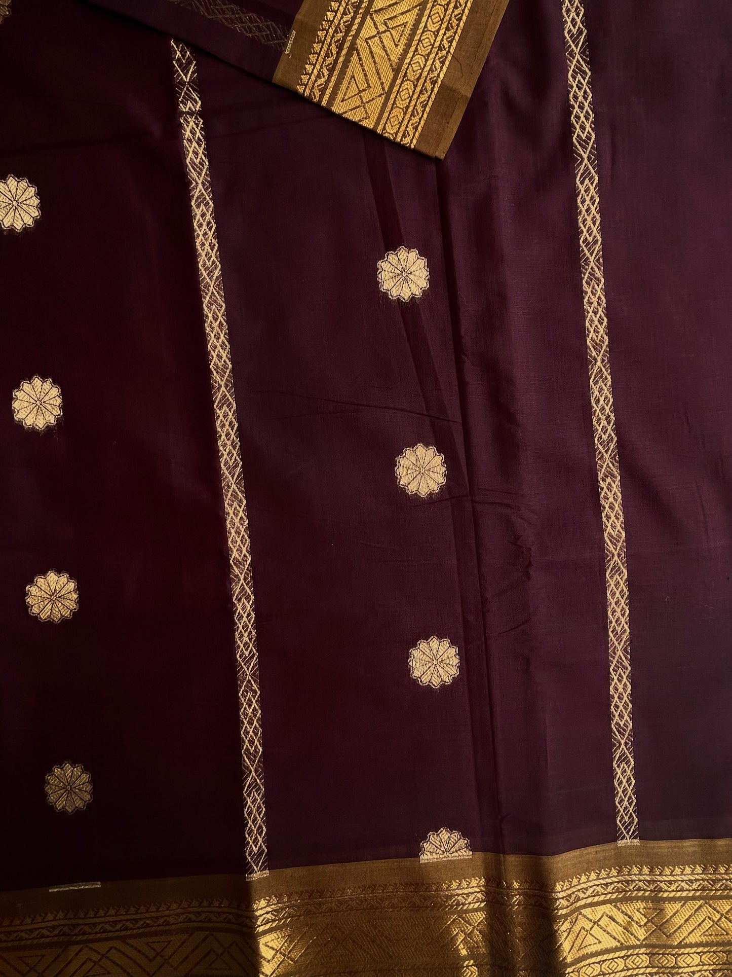 Kanchi cotton saree with zari weaves & grand pallu