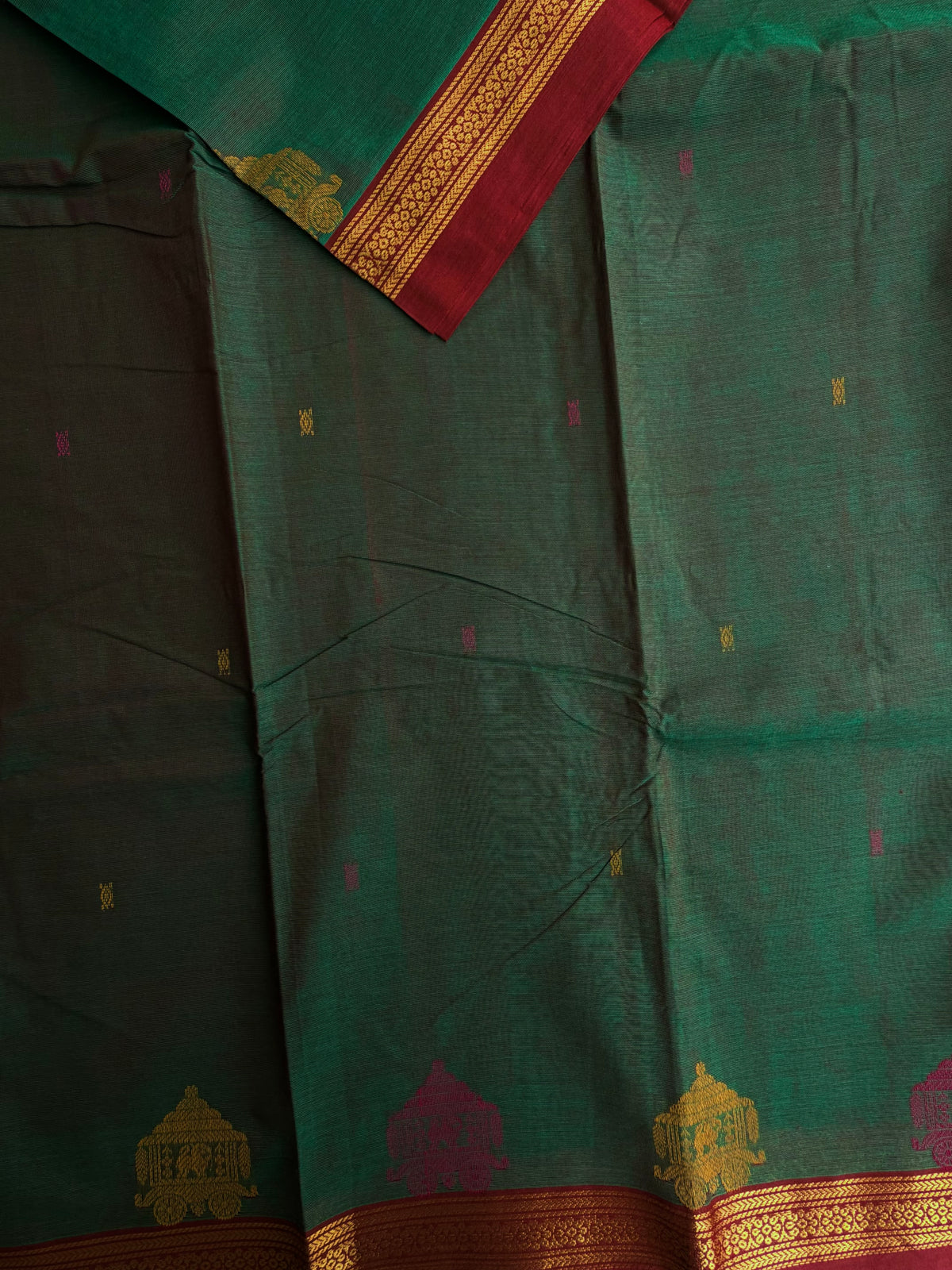 Kanchi cotton saree with butta weaves