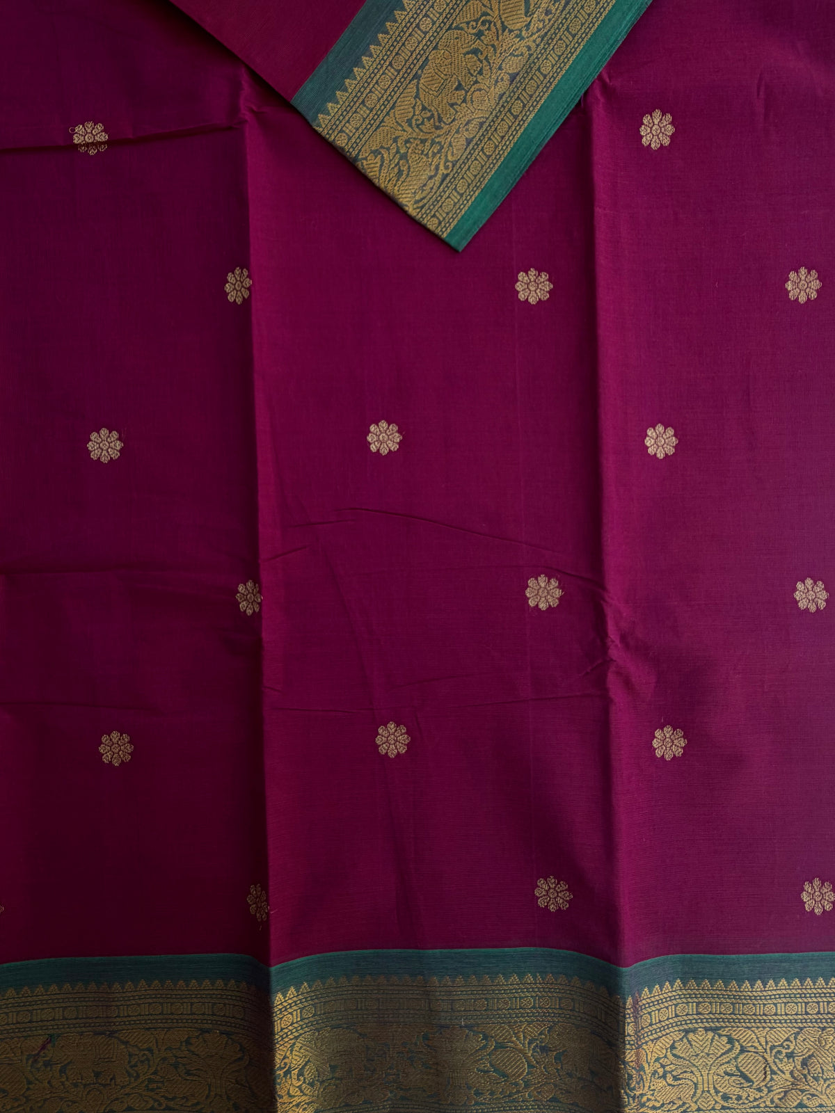 Kanchi cotton saree with butta weaves & zari pallu pink