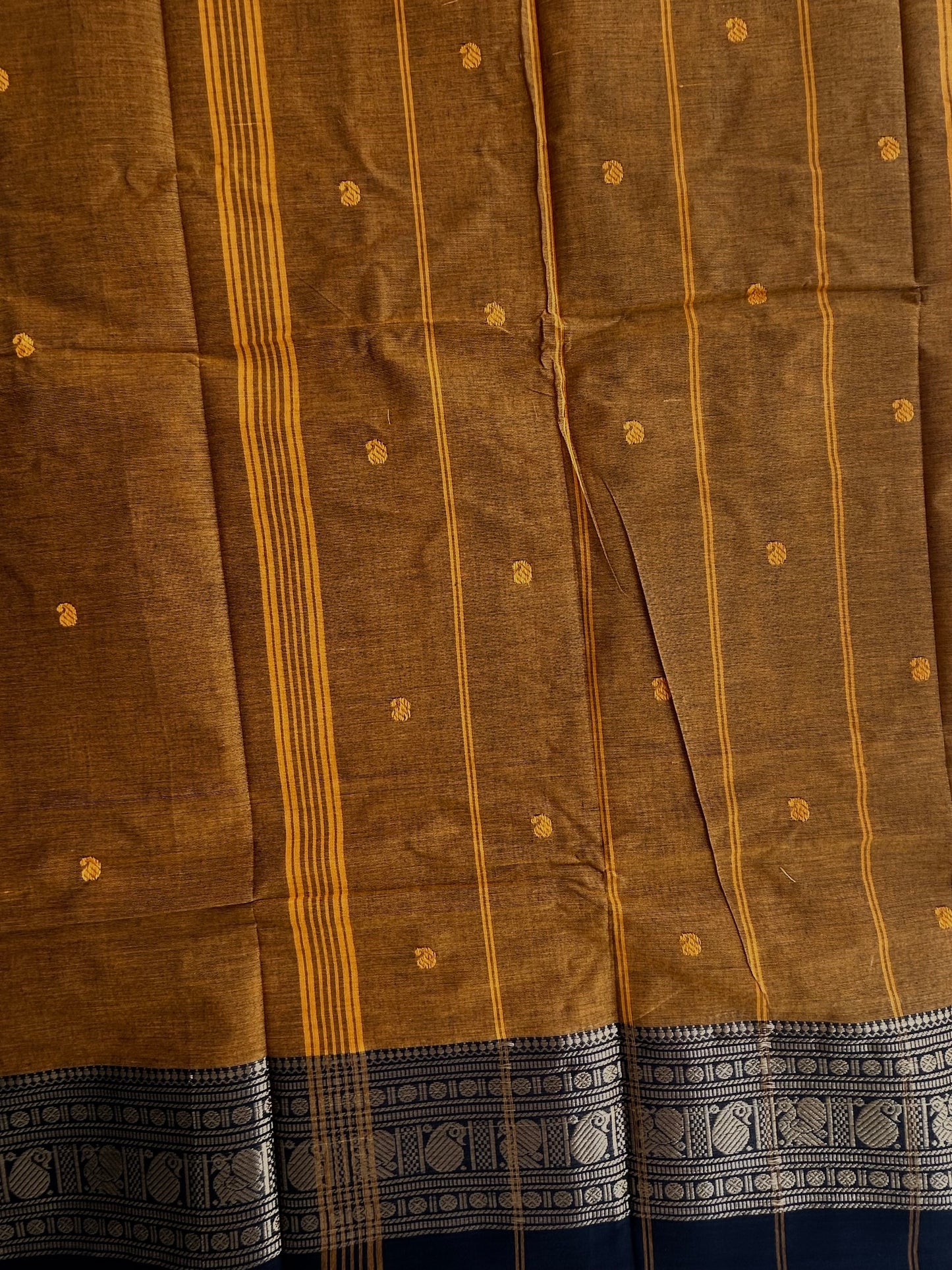Kanchi cotton saree with butta weaves
