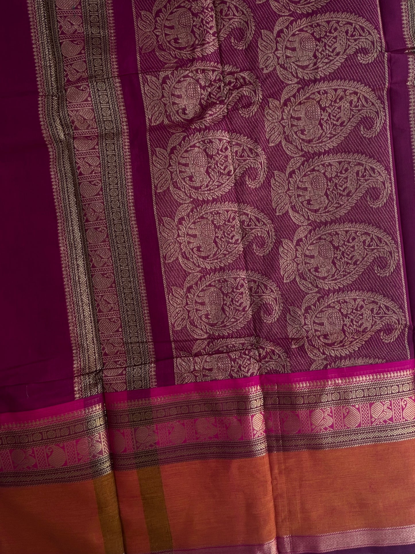 Kanchi cotton with annam zari butta weaves & grand pallu