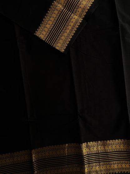Kanchi cotton saree with zari weaves Black