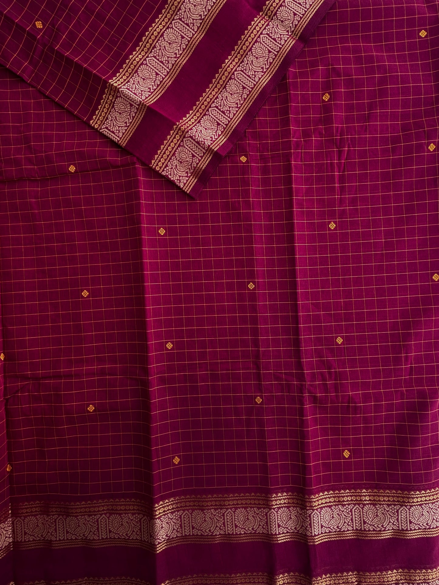 Kanchi cotton saree in checks & butta weaves