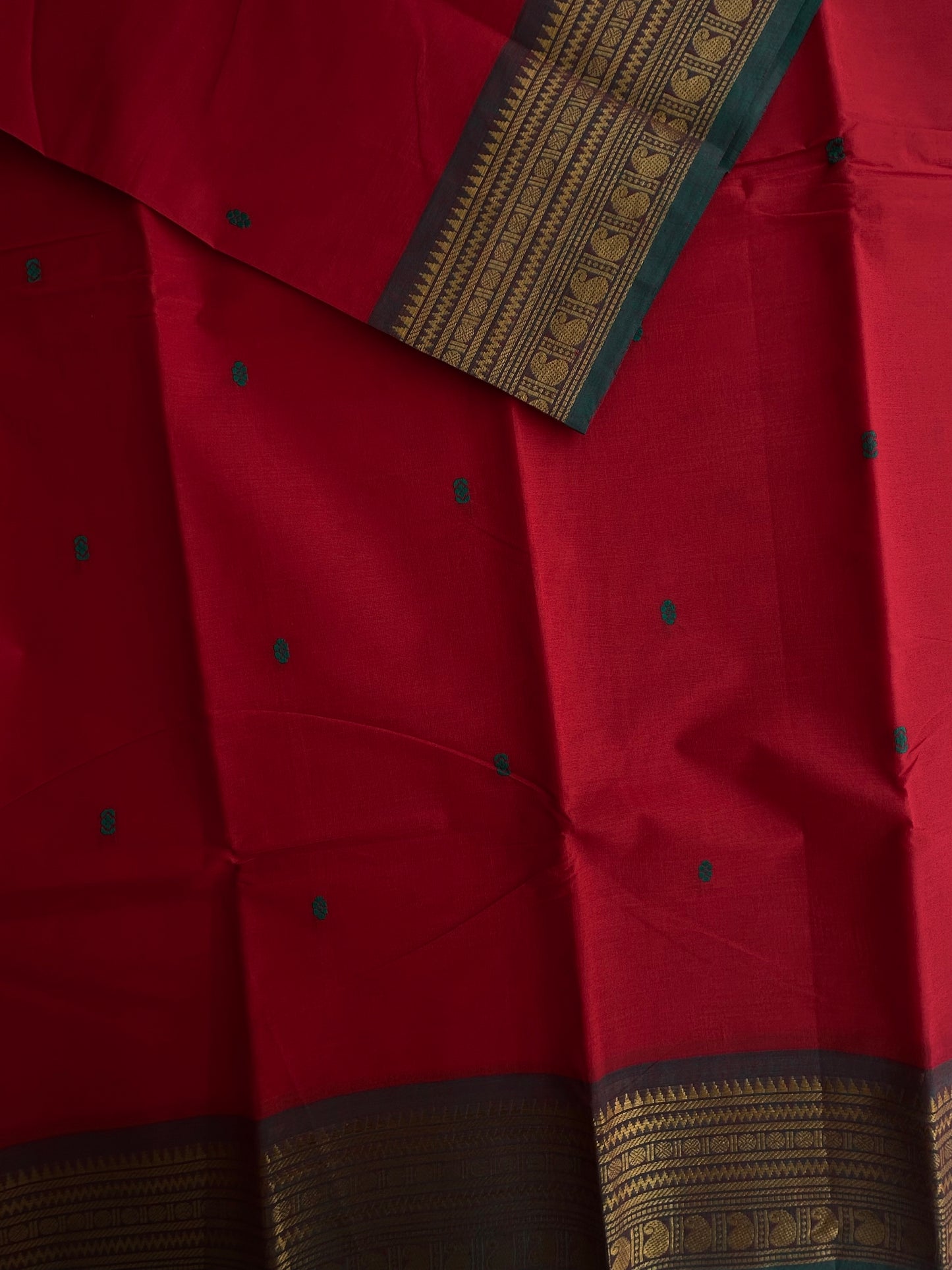 Kanchi cotton saree with butta weaves
