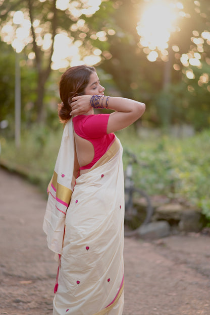 Kasavu saree in tulip embroidery - pink