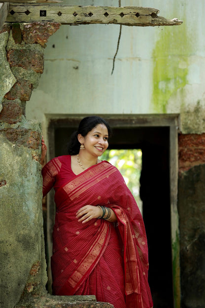 Kanchi cotton saree with kattam weaves & grand pallu maroon