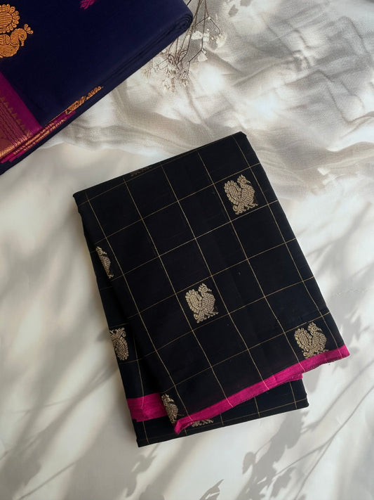 Kanchi cotton with premium zari weaves black with pink border