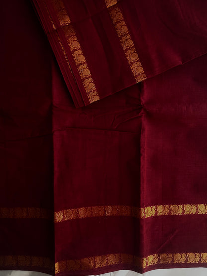 Sungudi Cotton saree with peacock border