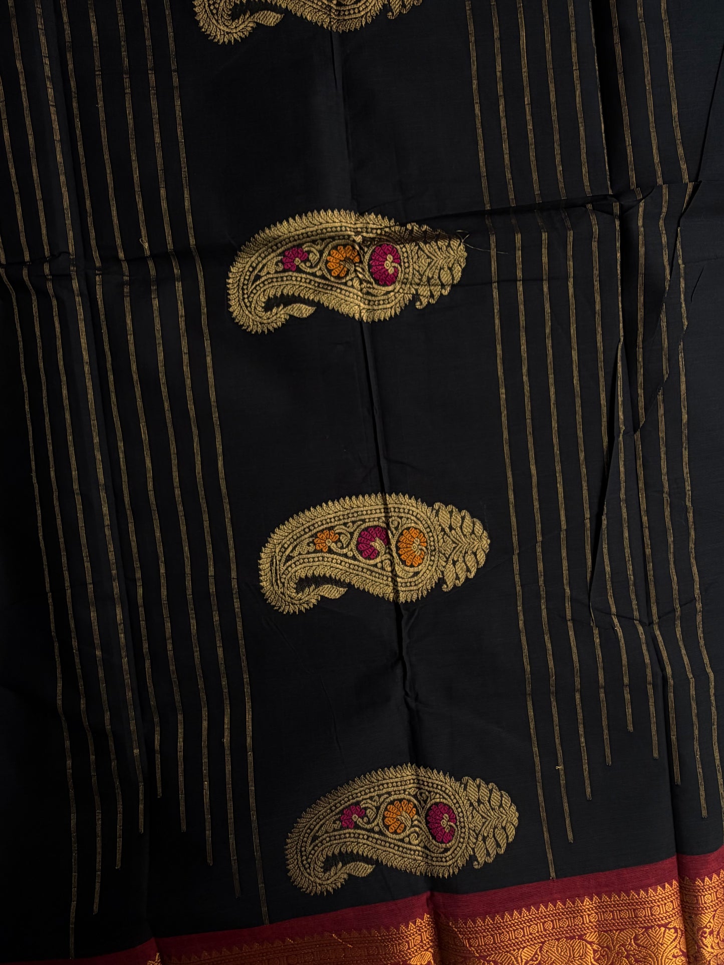 Kanchi cotton saree with butta weaves & grand pallu - black