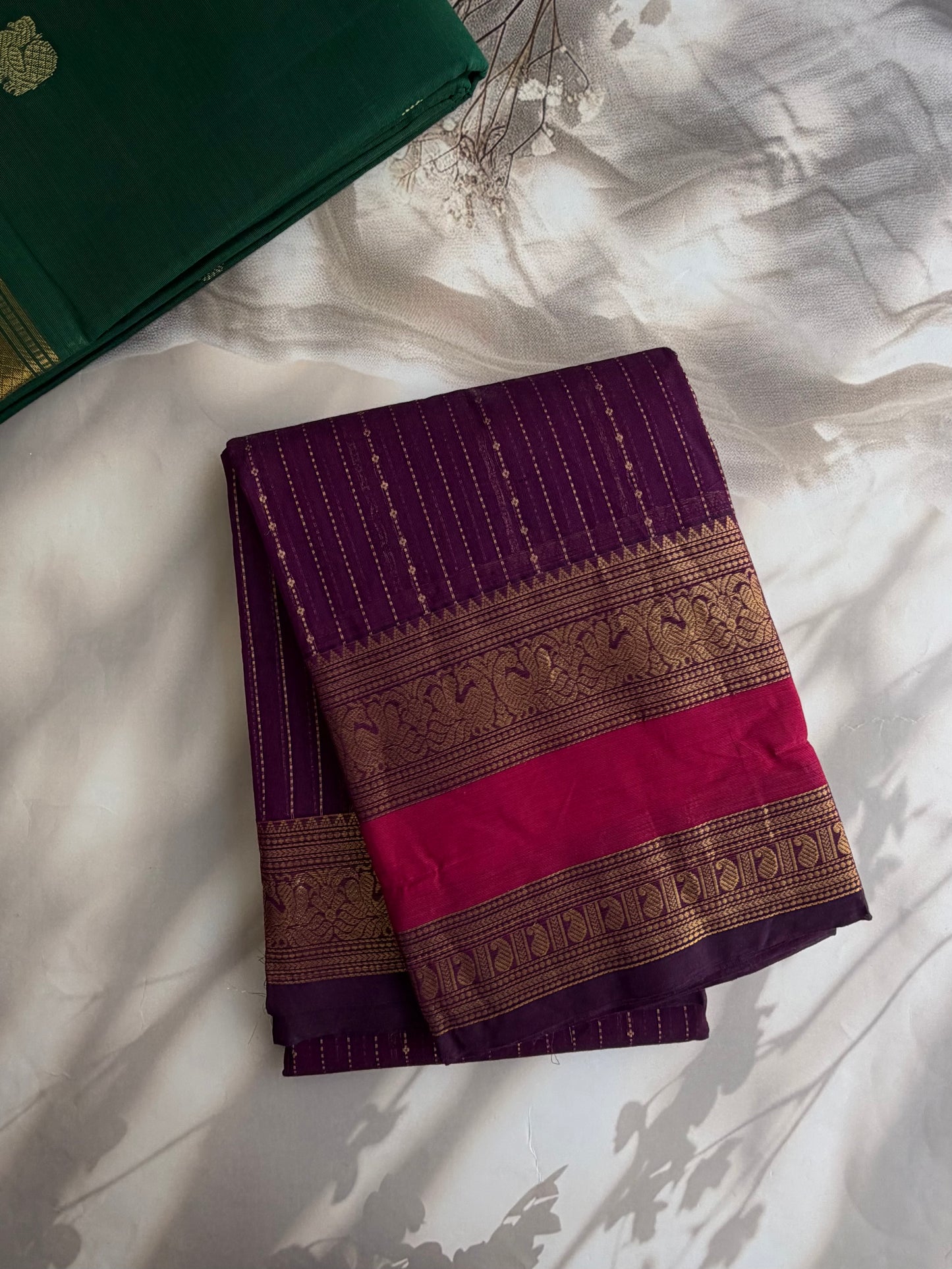 Kanchi Vairaoosi weaves saree & grand pallu purple