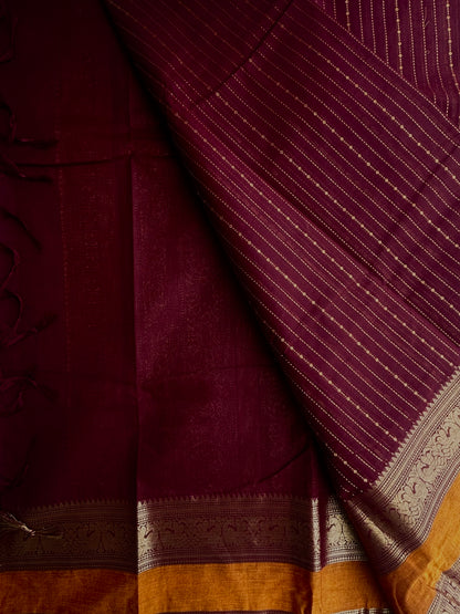 Kanchi Vairaoosi weaves saree - brown