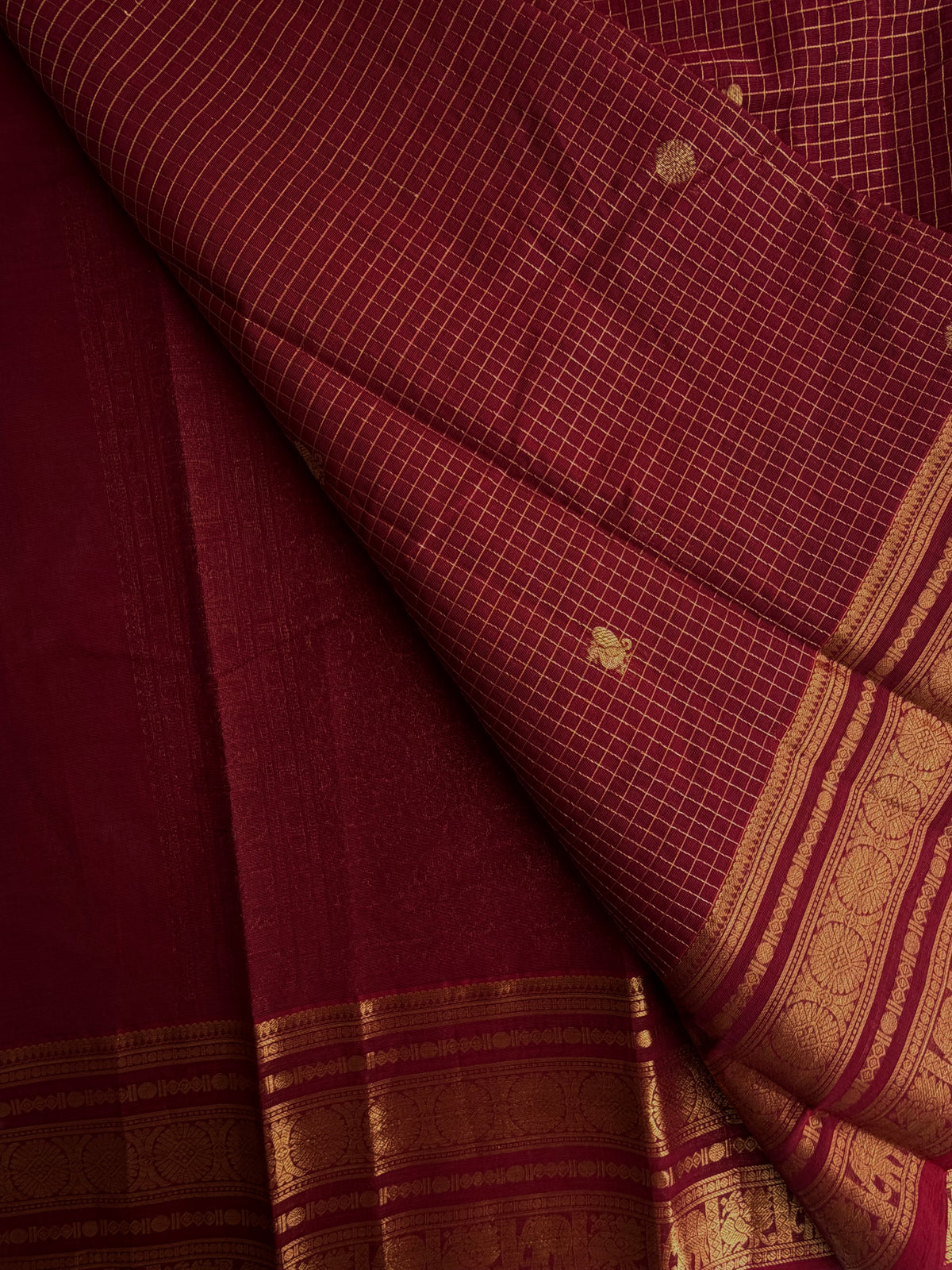 Kanchi cotton saree with kattam weaves & grand pallu maroon