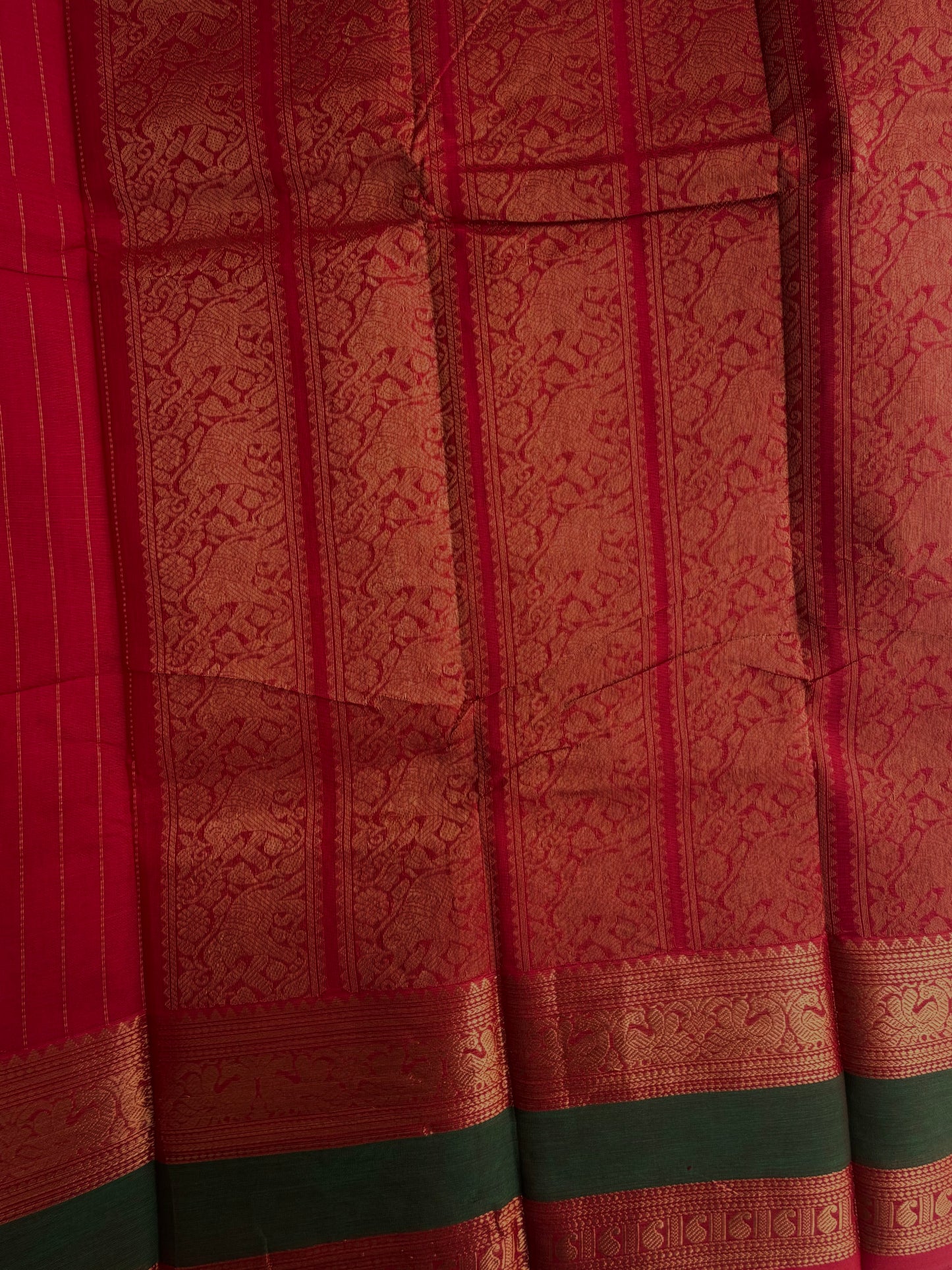 Kanchi cotton saree in Vairaoosi weaves & grand pallu red