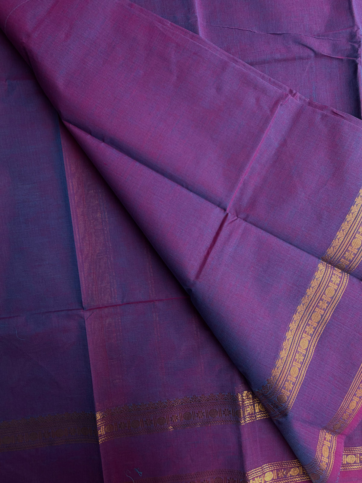 Kanchi cotton saree with zari border dual tone